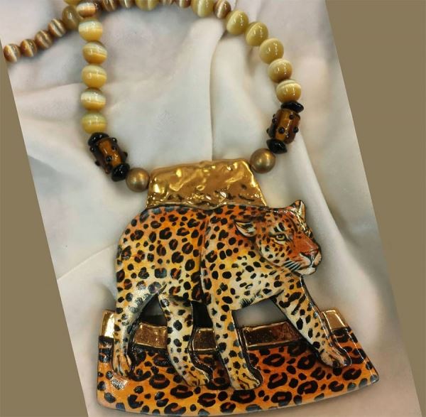 Ювелирные украшения и бижутерия с леопардами
